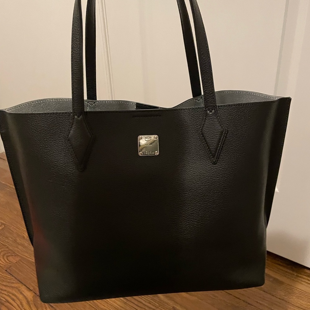 NEW MCM Yris Leather Tote Black